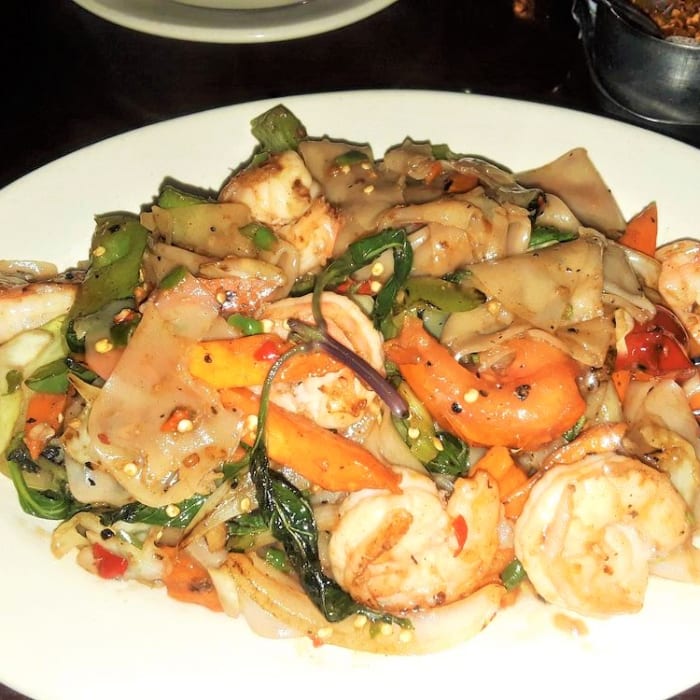 Drunken Noodles (Noodles with Basil).